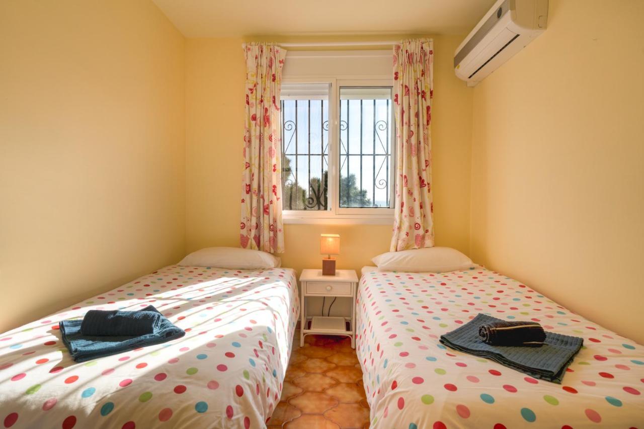3 Bedroom House, 400M To The Beach, Near La Cala De Mijas Malaga Bagian luar foto
